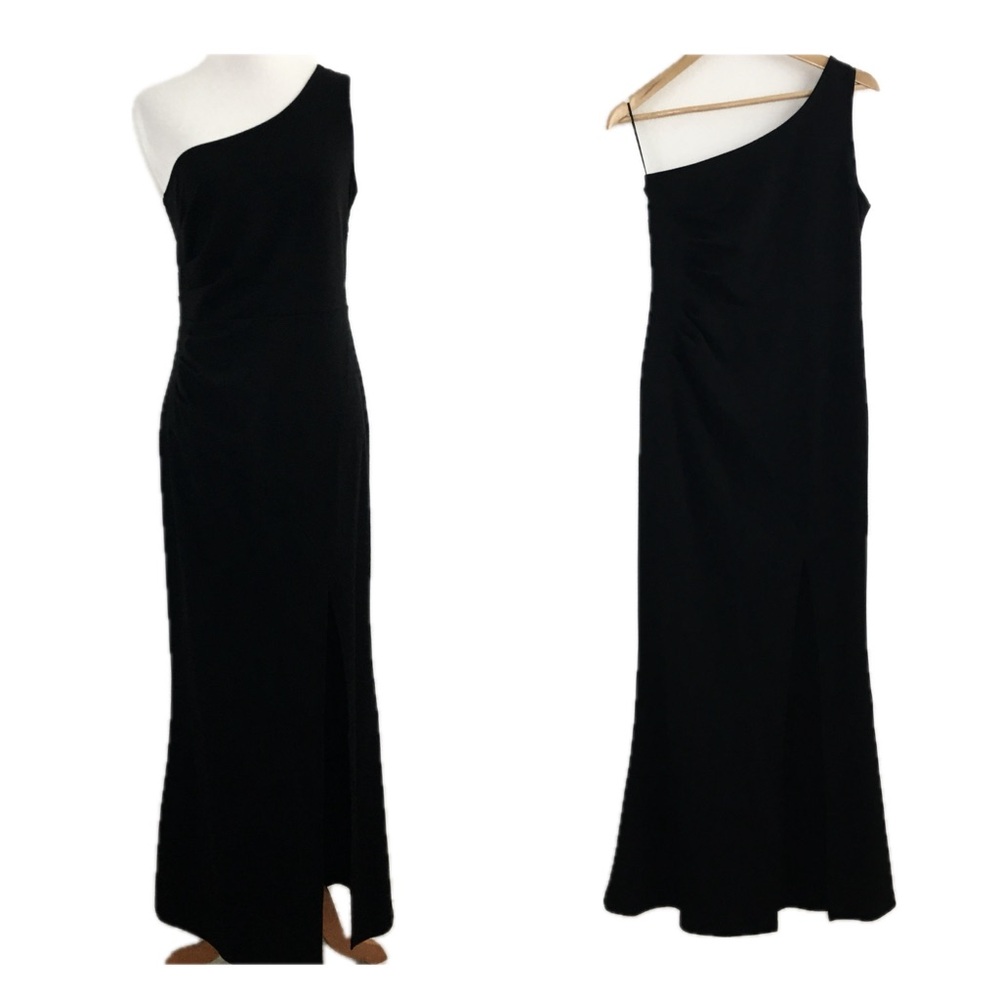 Mushare | Elegant Black Gown